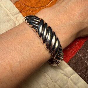 Vintage Elegant 999 Silver Cuff